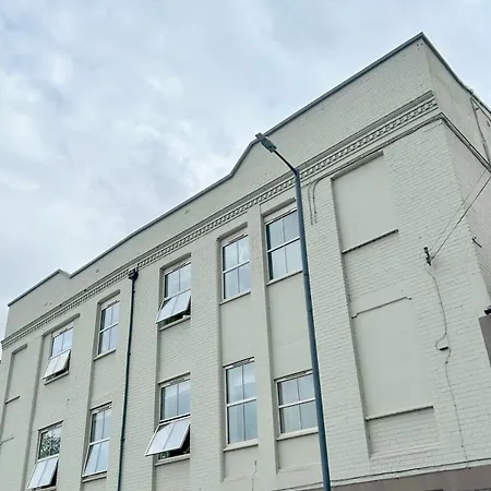 Apartment Charming 2-bedroom In Vibrant Southville Bristol